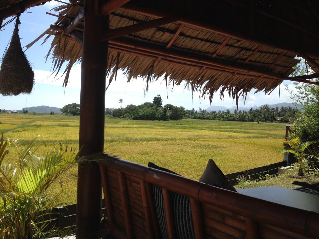 Ferienwohnung Bambu Getaway Kuah Exterior foto